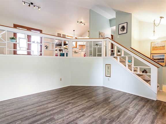 4th image of 130 Alpine Dr