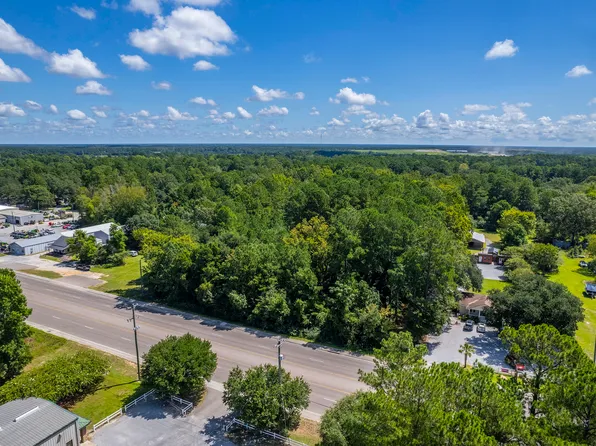 2090 S Live Oak Dr, Moncks Corner, SC 29461