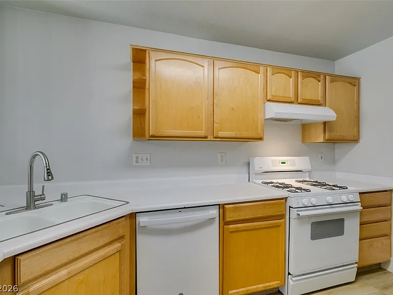 199 Oro Canyon St — Photo 20