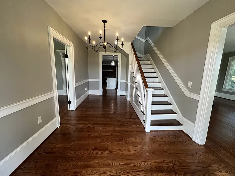 290 Kirk Ln — Photo 5
