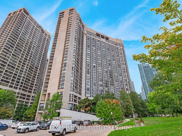 33 Harbour Sq #1420, Toronto, ON M5J 2G2