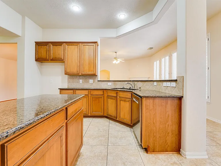 26619 Summerbend Hollow Ln — Photo 20