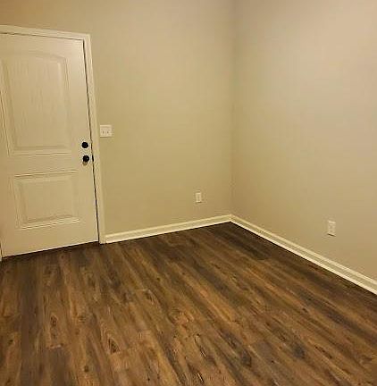 5th image of 1020 Grand Teton Dr