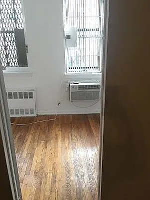 Rented by Eric Goodman Realty Corp | media 11