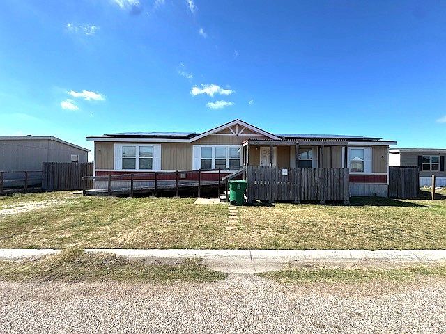 1st image of 121 Tropical Breeze Ln