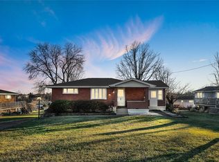 1532 Marion Dr, Finleyville, PA