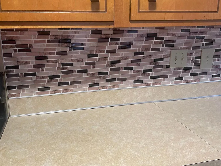1713 Blandford Dr — Photo 10