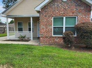 9001 Cedar Ct, Baton Rouge, LA 70812