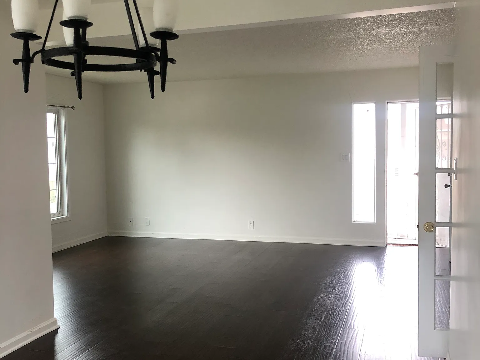 5900 Ernest Ave — Photo 2