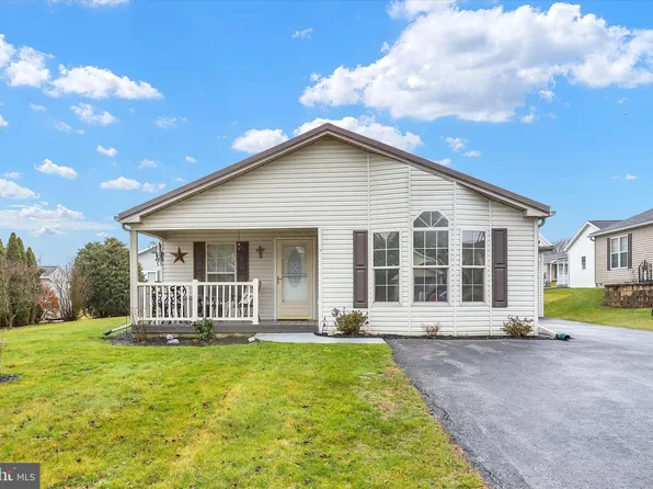 14 Michael Ct, Shippensburg, PA 17257