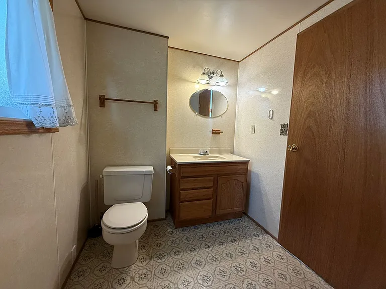 282 Sheridan St — Photo 16