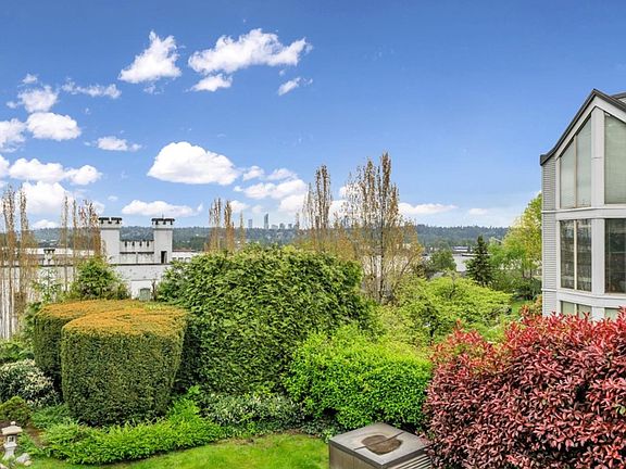 5th image of 70 Richmond St #303