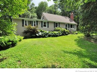 50 Appleblossom Ln, Newtown, CT 06470