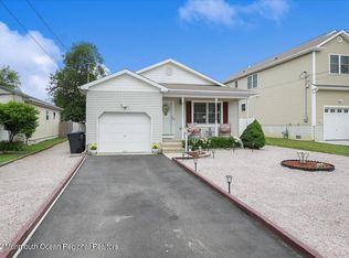 562 George Rd, Toms River, NJ 08753