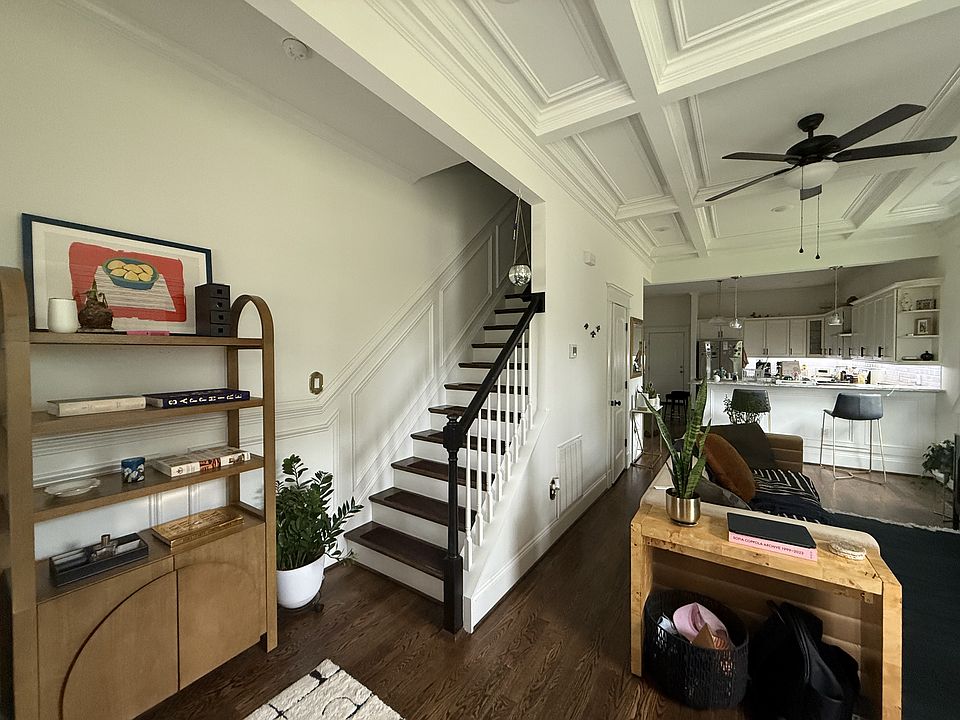 1st image of 115 E 12th St