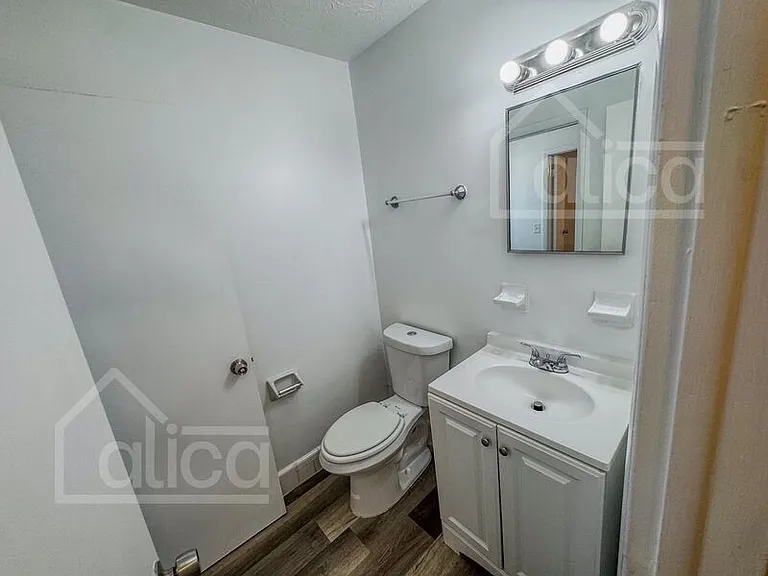4448 Jade Dr E — Photo 7