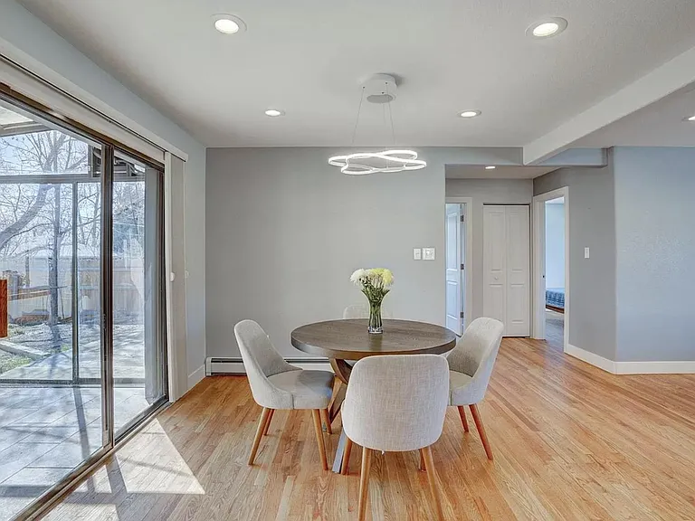 4044 W 77th Pl — Photo 14