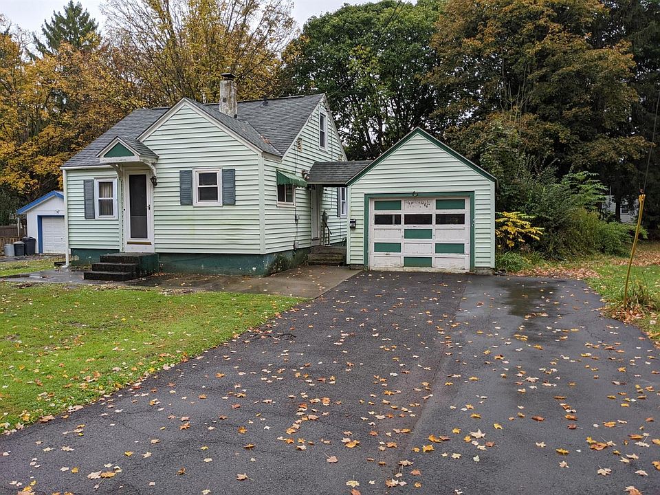 1st image of 39 Winegard St