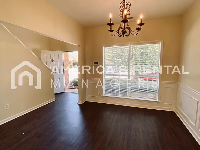 253 Bentmoor Ln — Photo 6