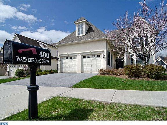 2nd image of 400 Waynebrook Dr