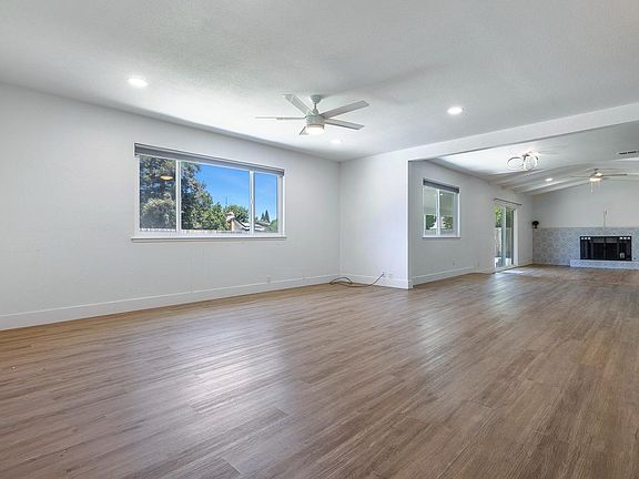 3rd image of 1535 Bliss Ave