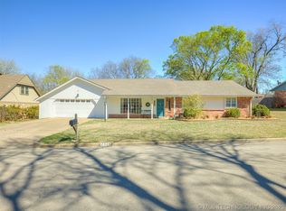 2524 S Regency Rd, Bartlesville, OK 74006