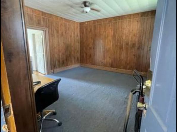 189 E Main St #2