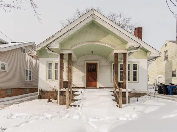 3724 W 130th St, Cleveland, OH 44111