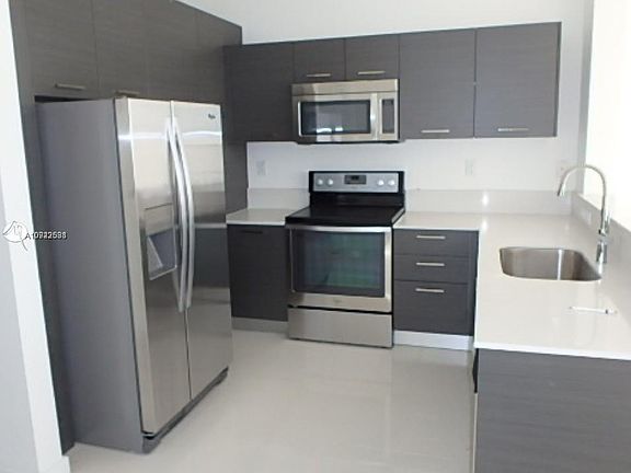 3rd image of 3440 NW 13th St #3438