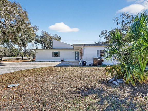 3rd image of 3010 Shepherd Rd