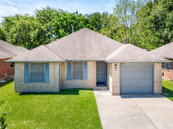 3075 Overland Trl, Dickinson, TX 77539