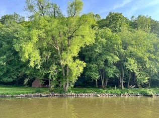 E4756 E Redstone Dr, La Valle, WI 53941