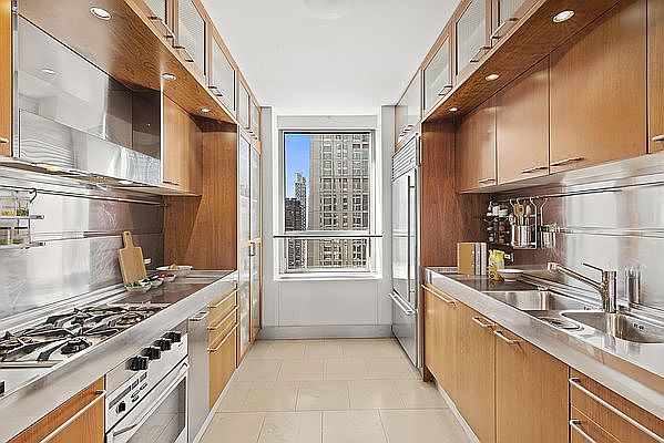 1st image of 15 W 53rd St #40CD