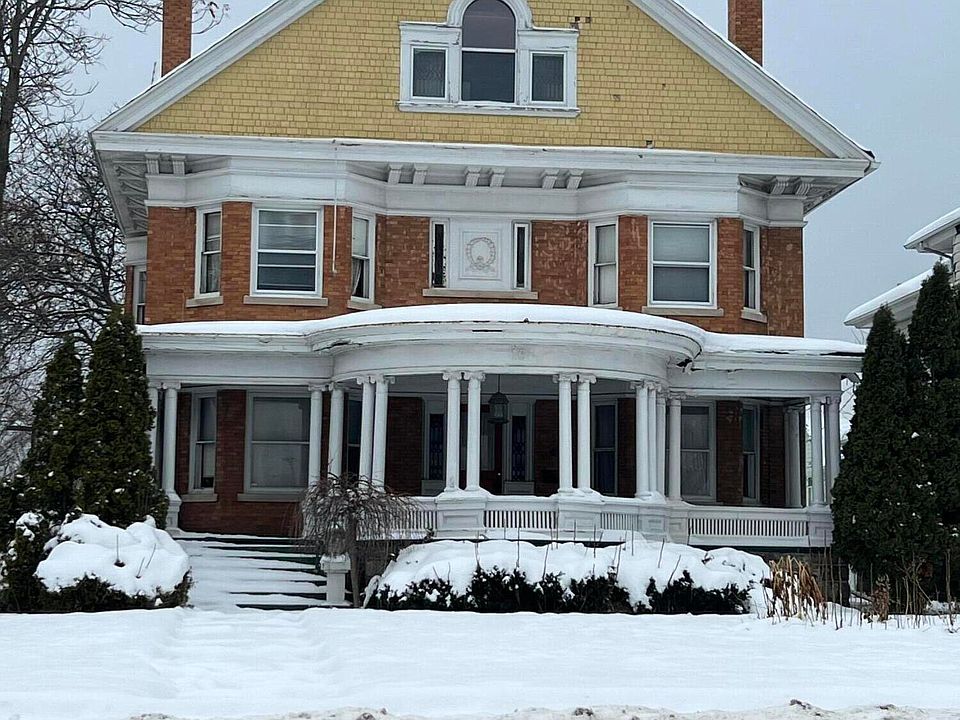 1st image of 161 Capital Ave NE