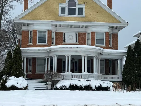 161 Capital Ave NE, Battle Creek, MI 49017