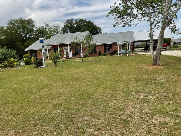 3791 Robinsonville Rd, Atmore, AL 36502