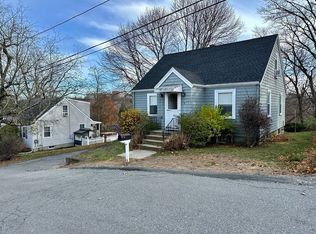 5 Cedarview St, Salem, MA 01970