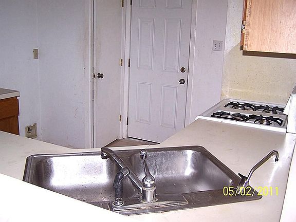 4th image of 1619 Brickarbor Dr