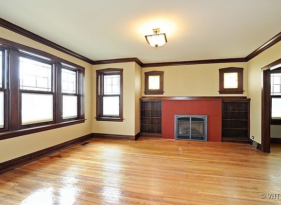 5th image of 2637 W Eastwood Ave