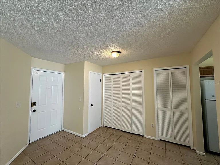 1820 Bonneville Dr #1820 — Photo 3