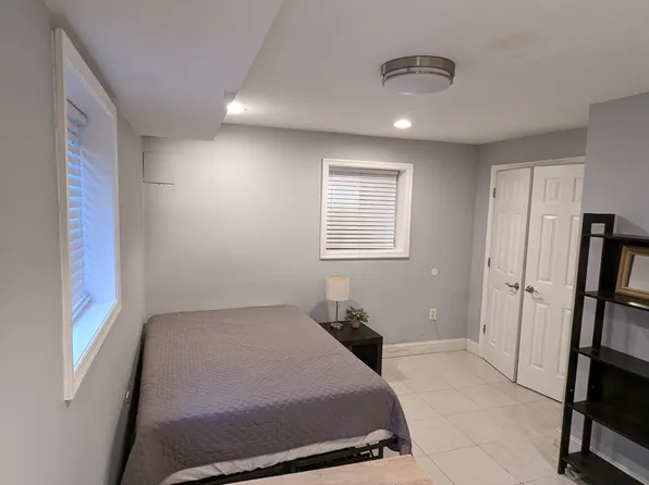 549 45th St NE #1, Washington, DC 20019