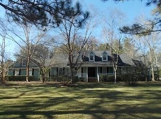 220 Westwood Heights Cir, Douglas, GA 31535
