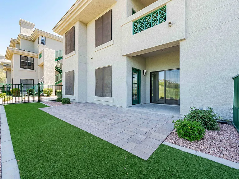 The Nines at Kierland — Photo 37