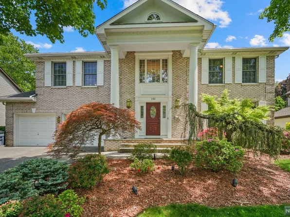 131 Langner Pl, Westwood, NJ 07675