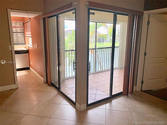 3rd image of 980 Constitution Dr #980 I