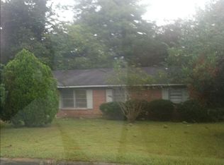 902 Henderson St, Dublin, GA 31021