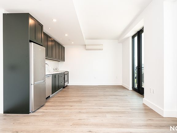 3rd image of 322 Grand Concourse APT 602