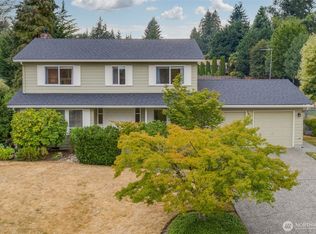 19521 92nd Ave NE, Bothell, WA 98011