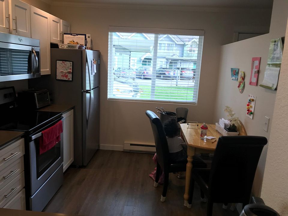 1st image of 13002 101st Ln NE Unit 4