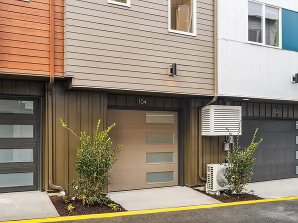 12217 137th Pl NE Building 27-104, Redmond, WA 98052